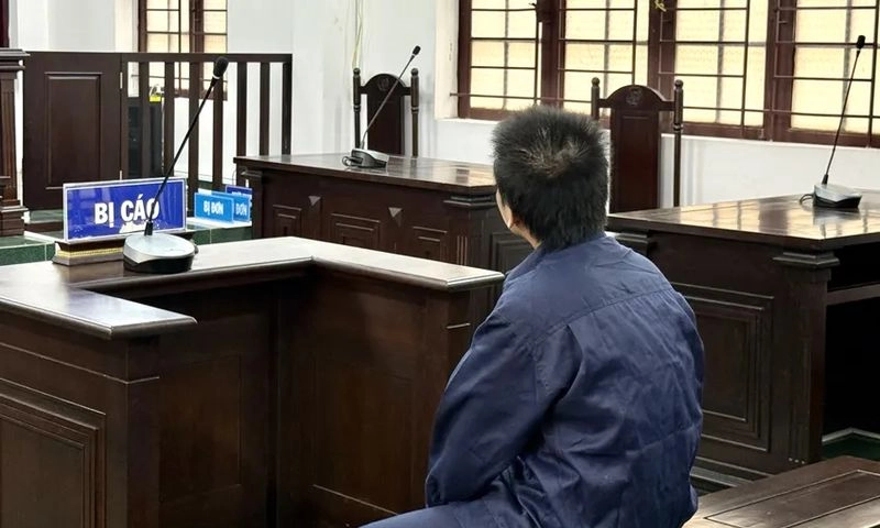 Cướp điện thoại trị giá 1,2 triệu đồng, thanh niên lãnh 3 năm tù