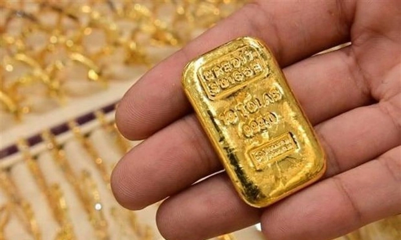 Vàng thế giới giảm, trong nước tăng mạnh