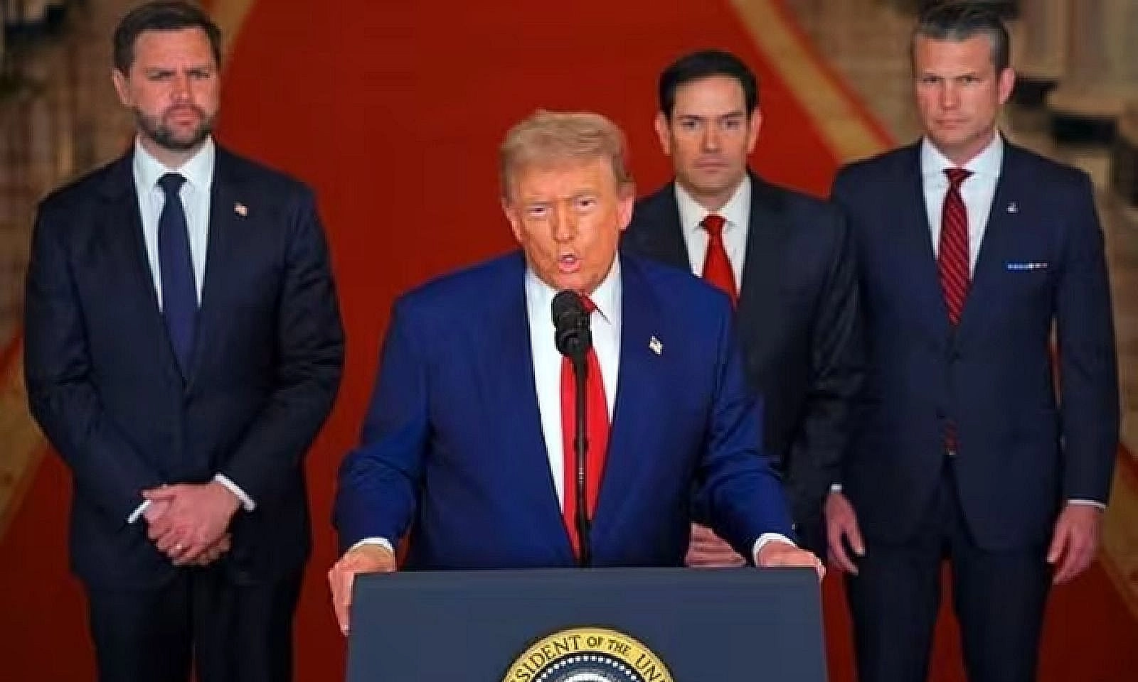 Tổng thống Trump cảnh báo tiếp tục tấn công Iran