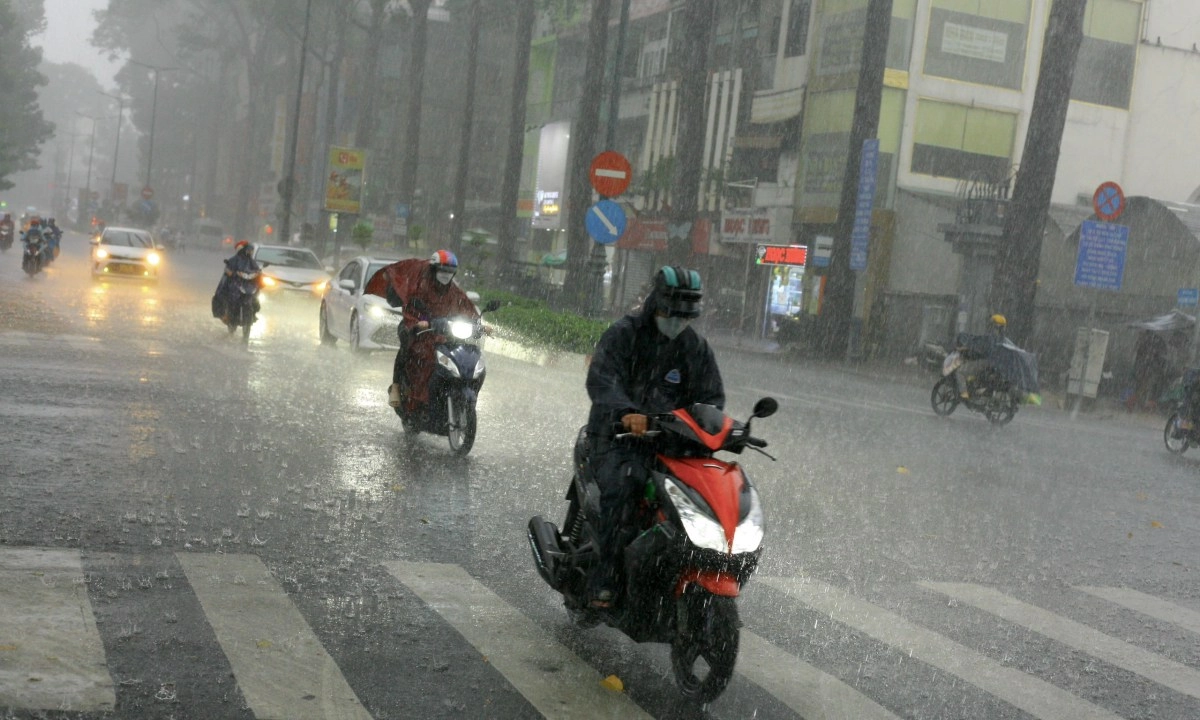 Thời tiết 23/6: Nam Bộ tiếp tục mưa to