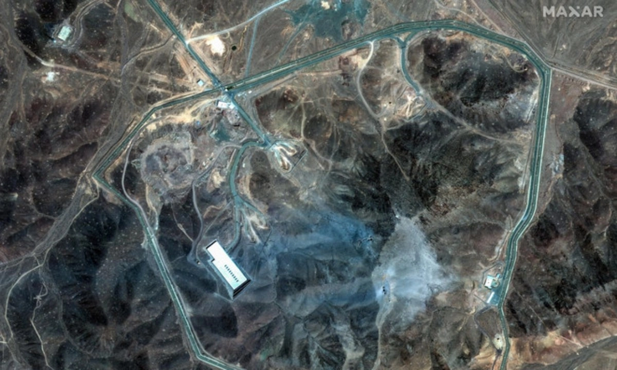 Israel mở rộng tập kích, IAEA báo động, Mỹ cảnh cáo trả đũa