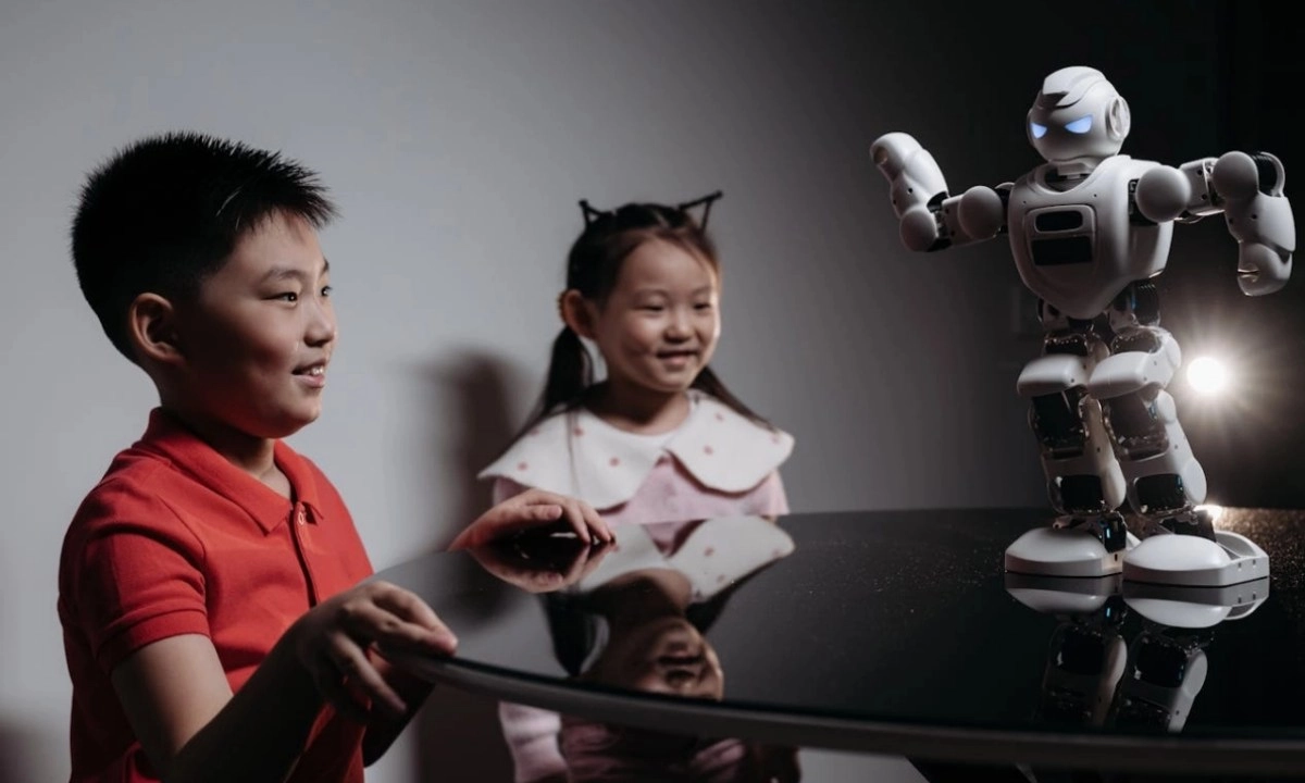 AI và những mặt tối đe dọa sức khỏe và tương lai trẻ em