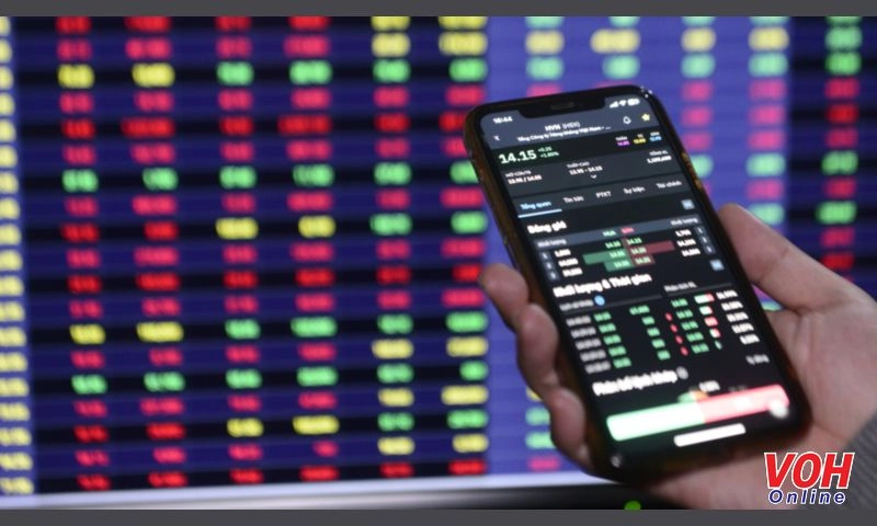 Thị trường chứng khoán tăng tuần thứ 2 liên tiếp, VN-Index lập đỉnh mới trong năm