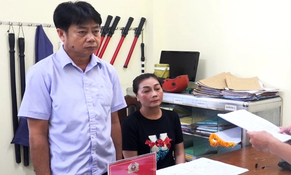 Cặp đôi ở Cà Mau dựng kịch bản vay tiền tinh vi, chiếm đoạt hàng chục tỉ