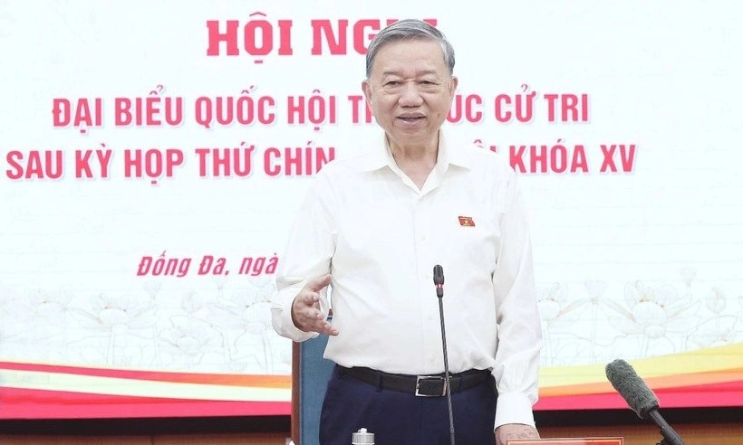 Tổng Bí thư Tô Lâm tiếp xúc cử tri Hà Nội, nhấn mạnh quyết tâm đổi mới bộ máy 