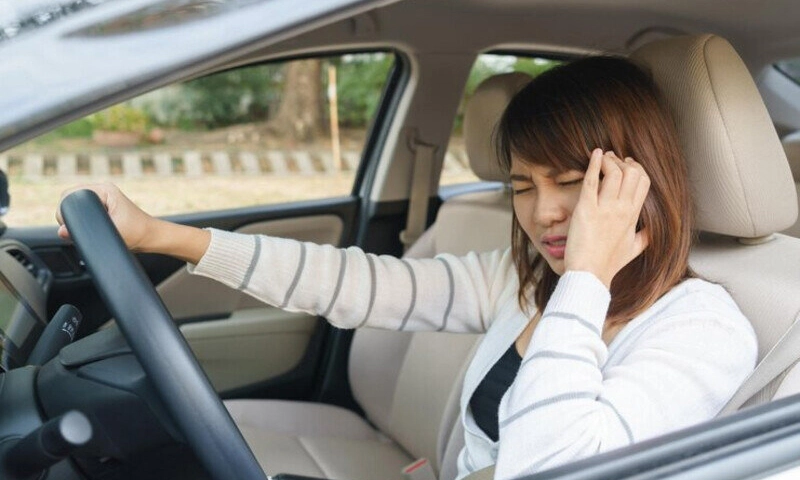 Đi xe ô tô điện dễ say xe hơn?