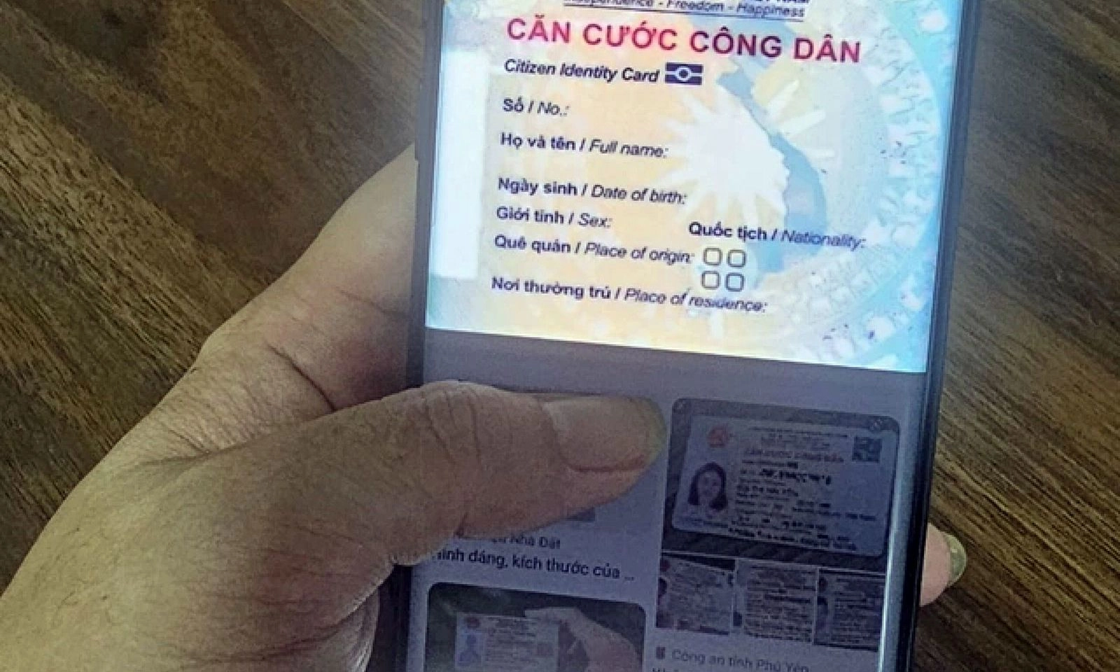 Cẩn trọng với trào lưu đăng ảnh căn cước công dân sau điều chỉnh địa giới hành chính