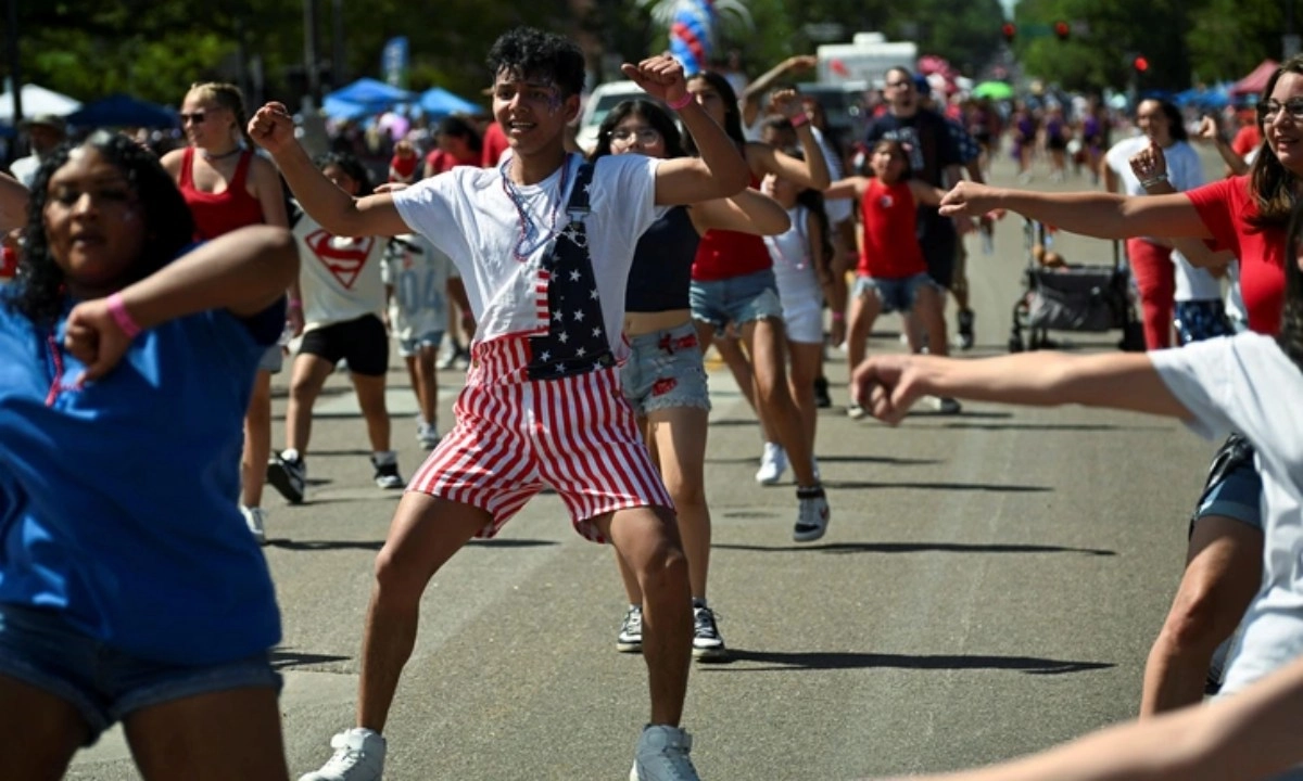 Mỹ mừng Quốc Khánh, ông Trump “ăn mừng kép” tại Nhà Trắng