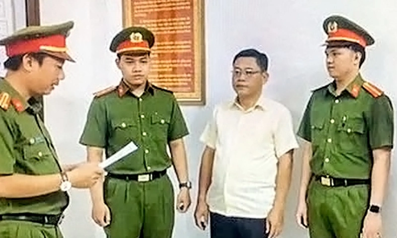 Đề nghị truy tố nhóm cựu thành viên Ban quản trị chung cư Miếu Nổi tham ô hơn 1,2 tỷ đồng