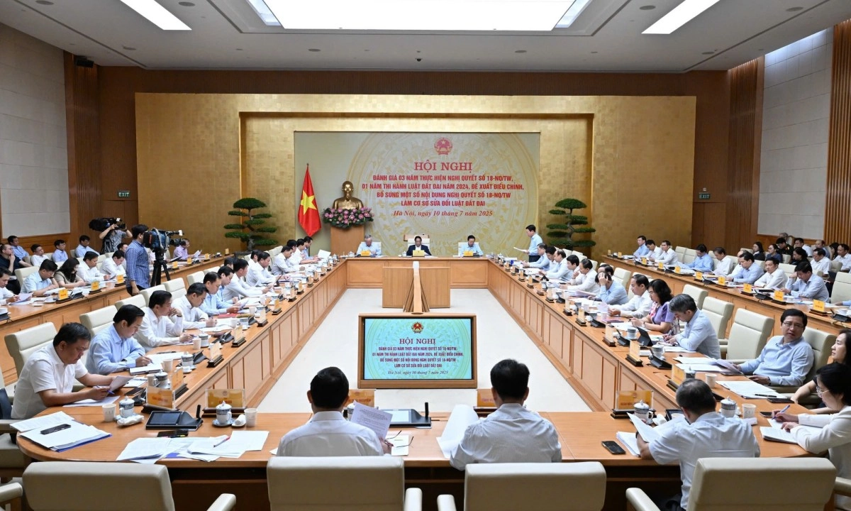 Thủ tướng: Thủ tục tái định cư, chuyển mục đích sử dụng đất còn kéo dài
