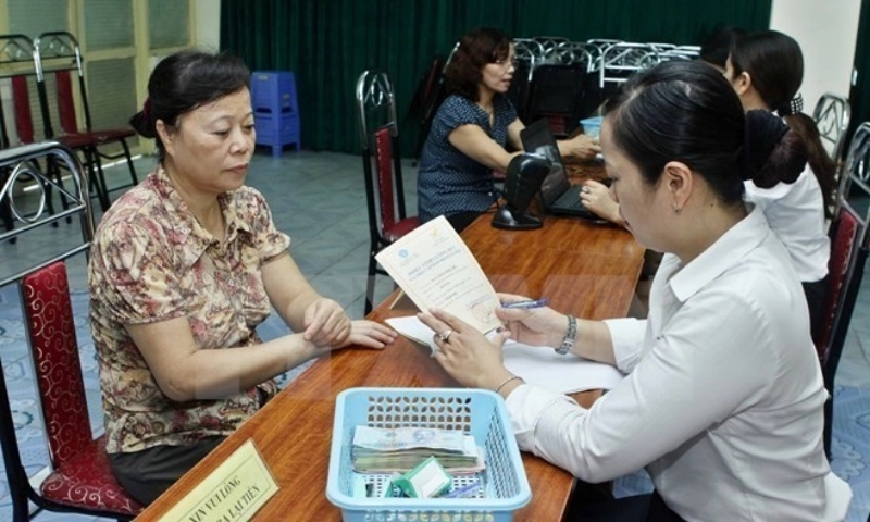 Hướng dẫn nhận trợ cấp hưu trí xã hội từ 75 tuổi