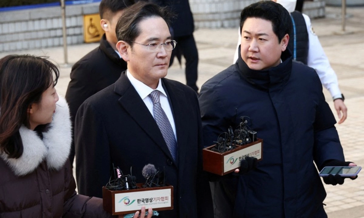 Chủ tịch Samsung trắng án, trở lại đường đua công nghệ toàn cầu