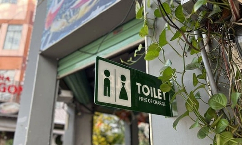 Hà Nội vận động mở cửa nhà vệ sinh miễn phí 