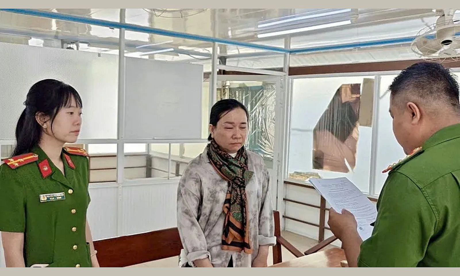 Nguyên thủ quỹ ngân hàng bị bắt vì lừa hơn 4,2 tỉ đồng
