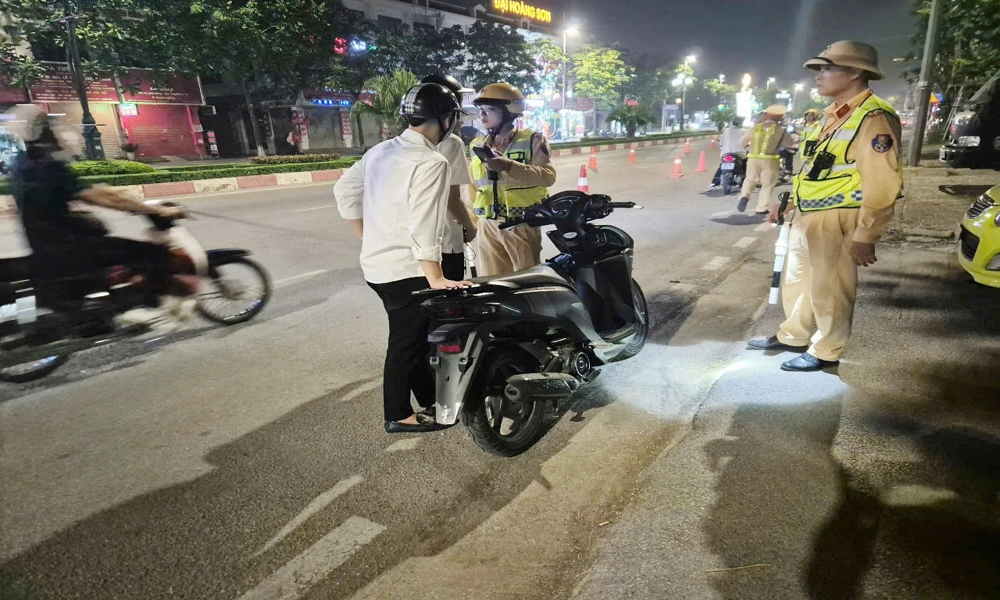 Bắc Ninh xử phạt hàng trăm trường hợp vi phạm giao thông chỉ trong một đêm