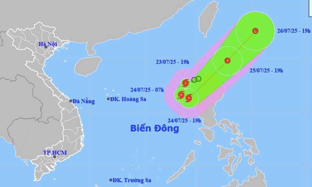 Áp thấp nhiệt đới mạnh lên thành bão số 4 (Cỏ May), không có khả năng đổ bộ vào Việt Nam