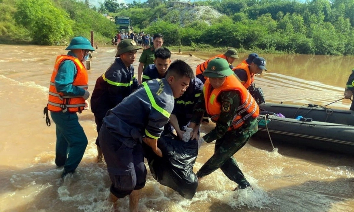 Lạng Sơn: Tìm thấy thi thể hai người đuối nước khi đi qua ngầm tràn