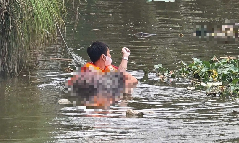 Đã tìm thấy thi thể người đàn ông mất tích sau khi rơi xuống cống nước ở phường Tân Thuận