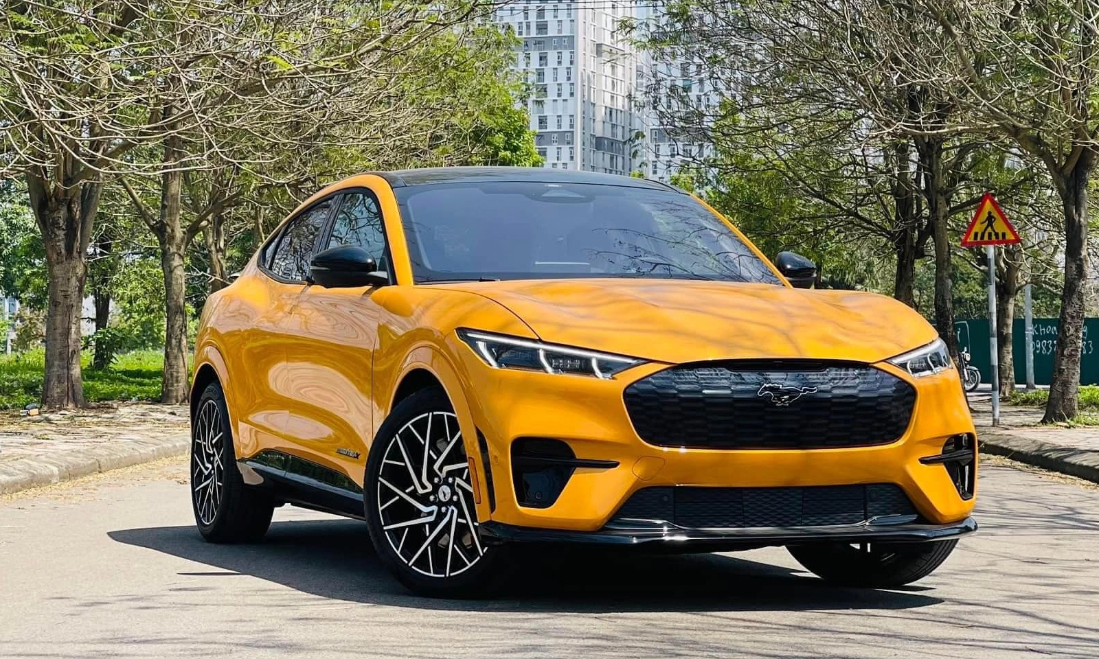 Ford Mustang Mach-E sắp ra mắt chính hãng tại Việt Nam: Cơ hội nào cho SUV điện Mỹ?