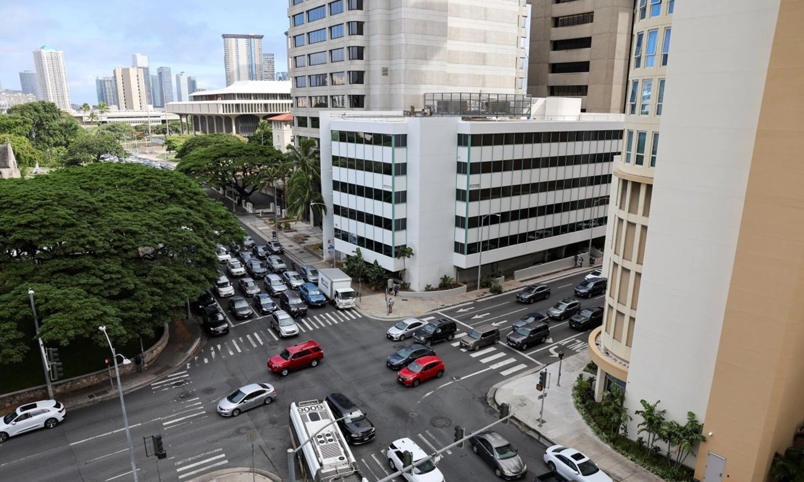 Đảo Hawaii: Sân bay đóng cửa để sơ tán sau cảnh báo sóng thần cao 3m