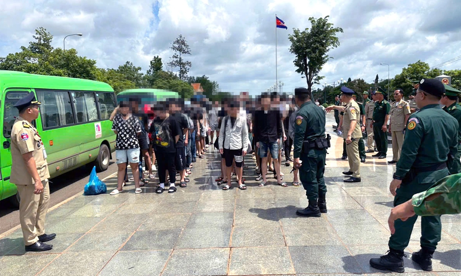 Đồng Nai tiếp nhận công dân Việt Nam bị tạm giữ tại Campuchia