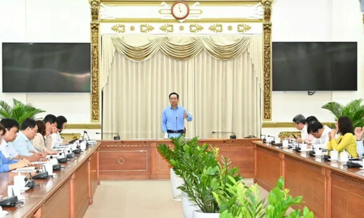 Chủ tịch TPHCM: Mỗi phường phải xác định trọng tâm, chương trình đột phá 5 năm tới