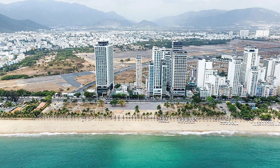 Khánh Hòa tiếp nhận hơn 6.200m² đất dọc bãi biển để quy hoạch thành không gian công cộng