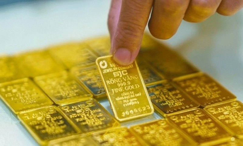 Giá vàng miếng tăng dựng đứng vượt 123 triệu đồng/lượng