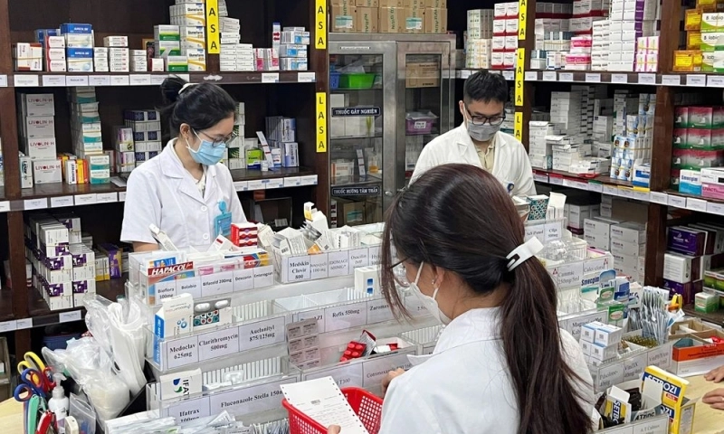 Bộ Y tế yêu cầu bảo đảm đủ thuốc ứng phó mưa lũ, dịch bệnh