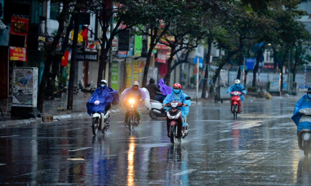 Thời tiết 8/8: Bắc Bộ nắng nóng, Nam Bộ mưa chiều tối