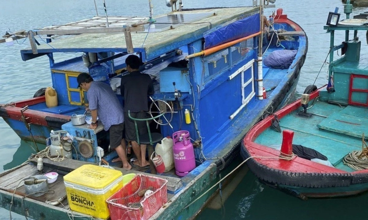 Phát hiện tàu cá tàng trữ xyanua tại Côn Đảo