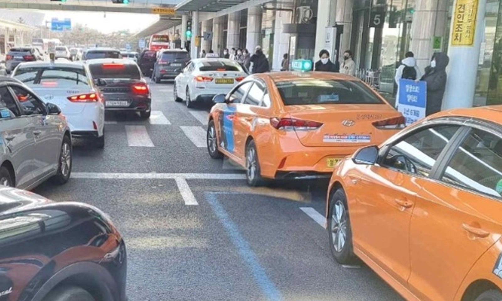 Thủ đô Hàn Quốc xử lý nghiêm tình trạng taxi chặt chém du khách nước ngoài