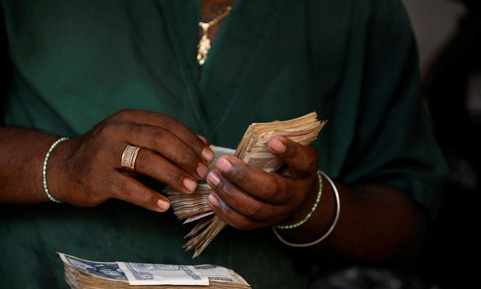 Đồng peso Cuba giảm xuống mức thấp kỷ lục