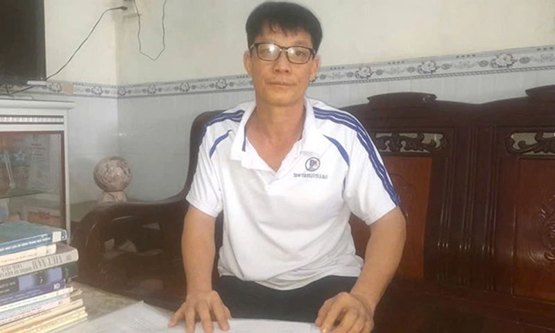 Hiệu trưởng bị cáo buộc tham ô 10,7 triệu đồng đã được tại ngoại