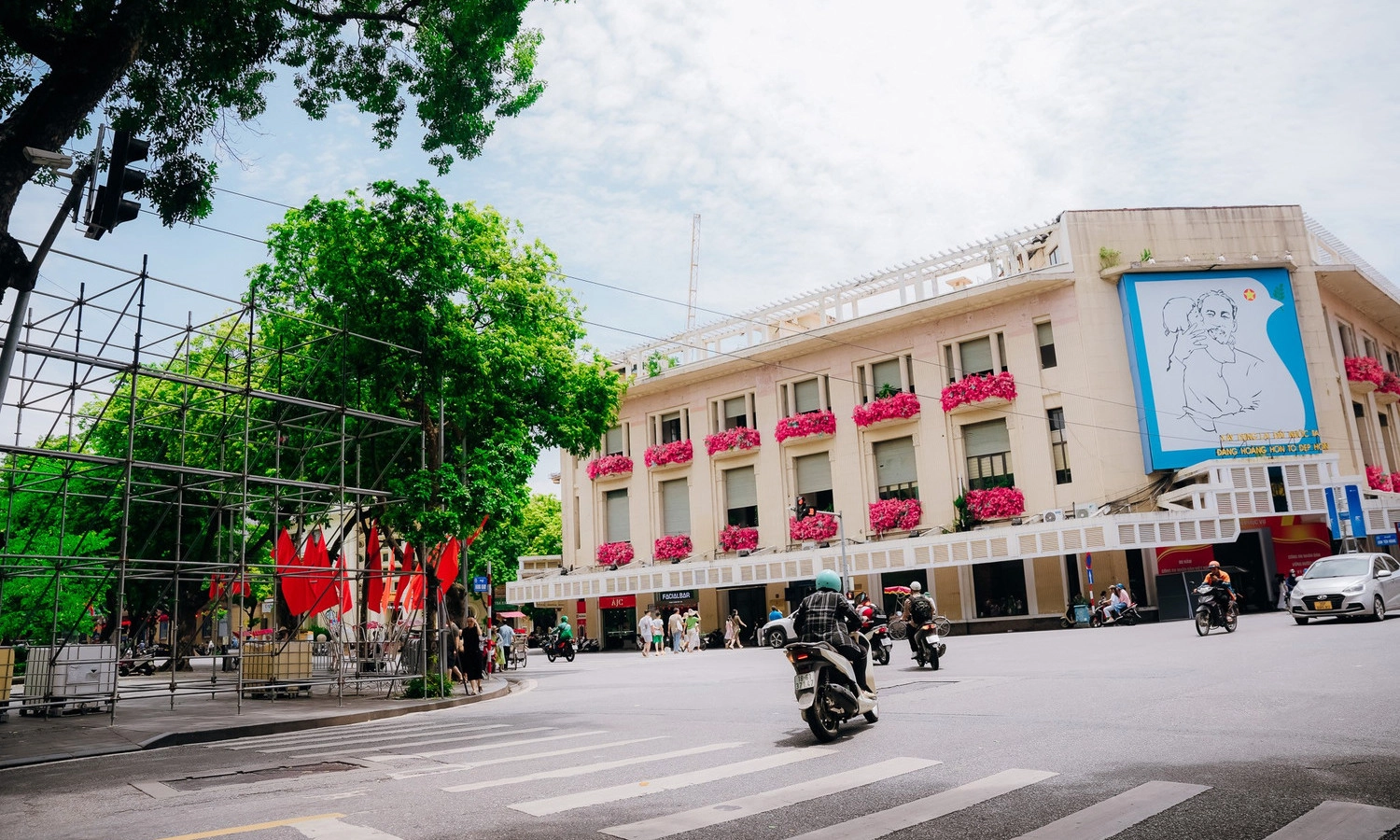 Hà Nội bố trí gần 80 điểm giữ xe phục vụ Lễ mít tinh, diễu binh kỷ niệm 80 năm Quốc khánh