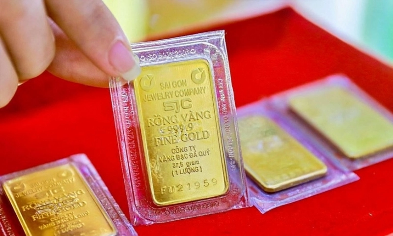 Giá vàng hôm nay (24/8): Trong nước tăng mạnh, thế giới đi ngang