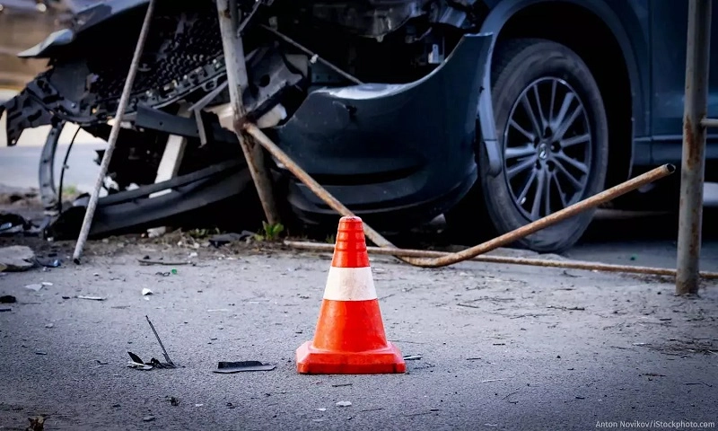 Đắk Lắk: Xe Range Rover tông nhiều xe máy rồi bỏ chạy, người dân chặn bắt 