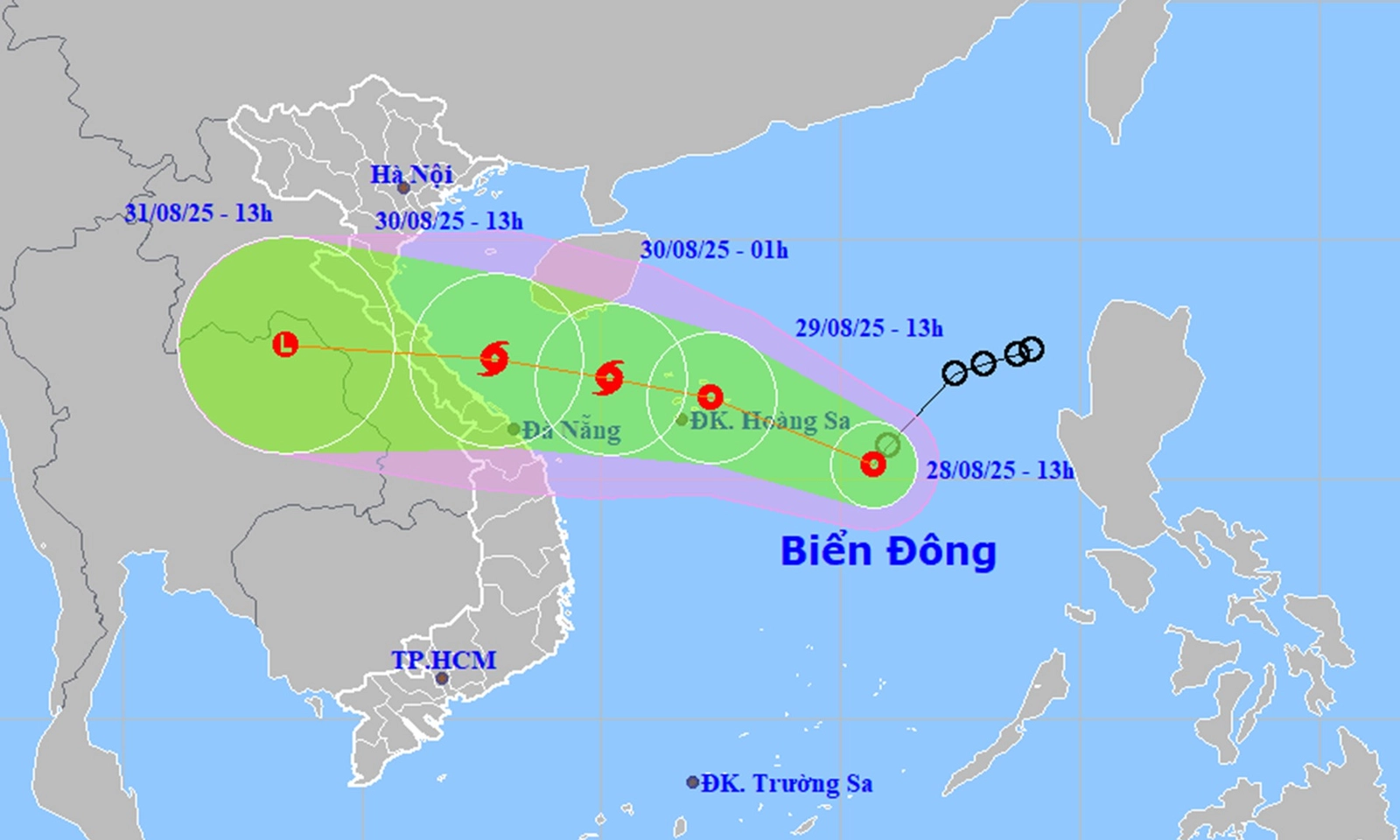 Áp thấp nhiệt đới đang hướng về miền Trung