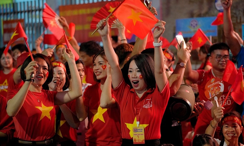 Tết Độc lập: Tặng 100.000 đồng/người cho toàn dân 