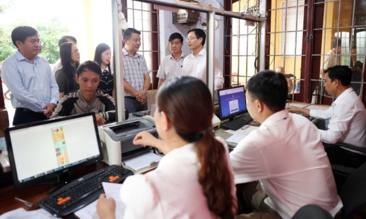 Đắk Lắk phê duyệt 248 cán bộ nghỉ hưu, nghỉ thôi việc