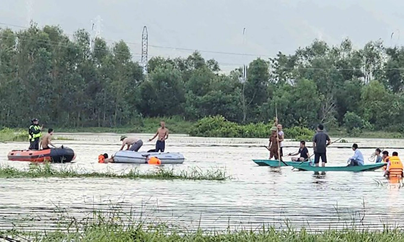 Đi bắt ếch trong đêm, nam thanh niên đuối nước tử vong