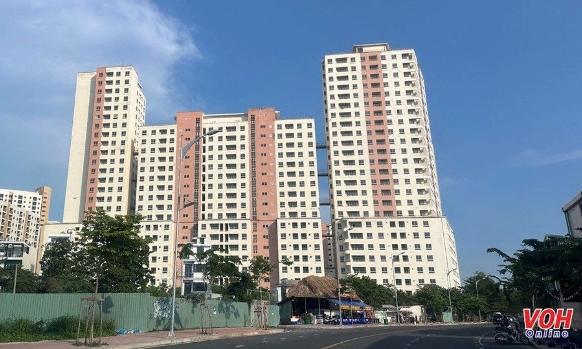 Đề xuất Công an xã xác nhận thu nhập cho người mua nhà ở xã hội