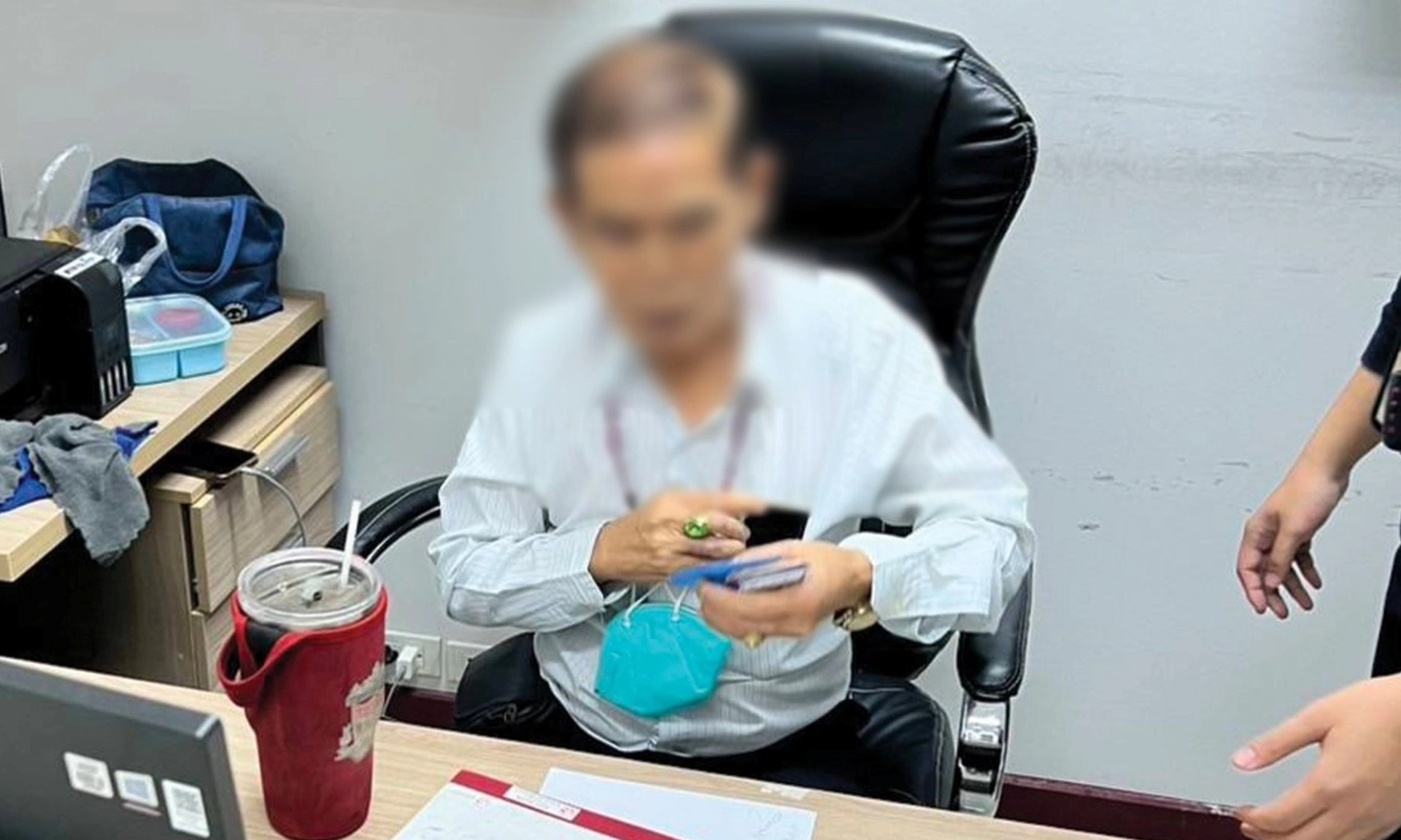 Bắt người đàn ông nhiều tiền án, làm giả giấy phép hành nghề để chữa bệnh tại các phòng khám