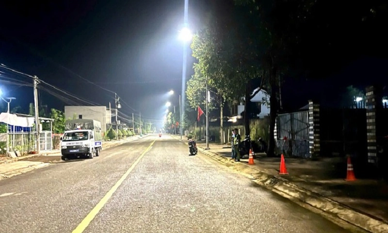 Tai nạn liên hoàn tại Quảng Ngãi: 2 người tử vong, 1 người bị thương 