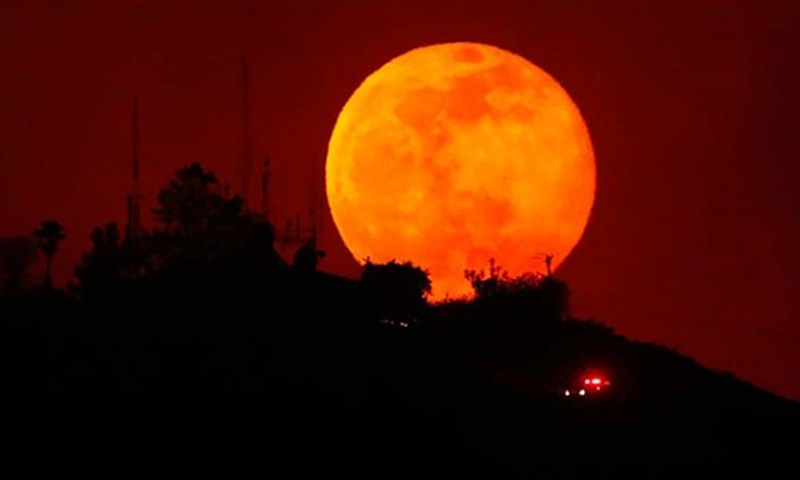 Đêm nay có thể theo dõi hiện tượng“trăng máu” ở Việt Nam