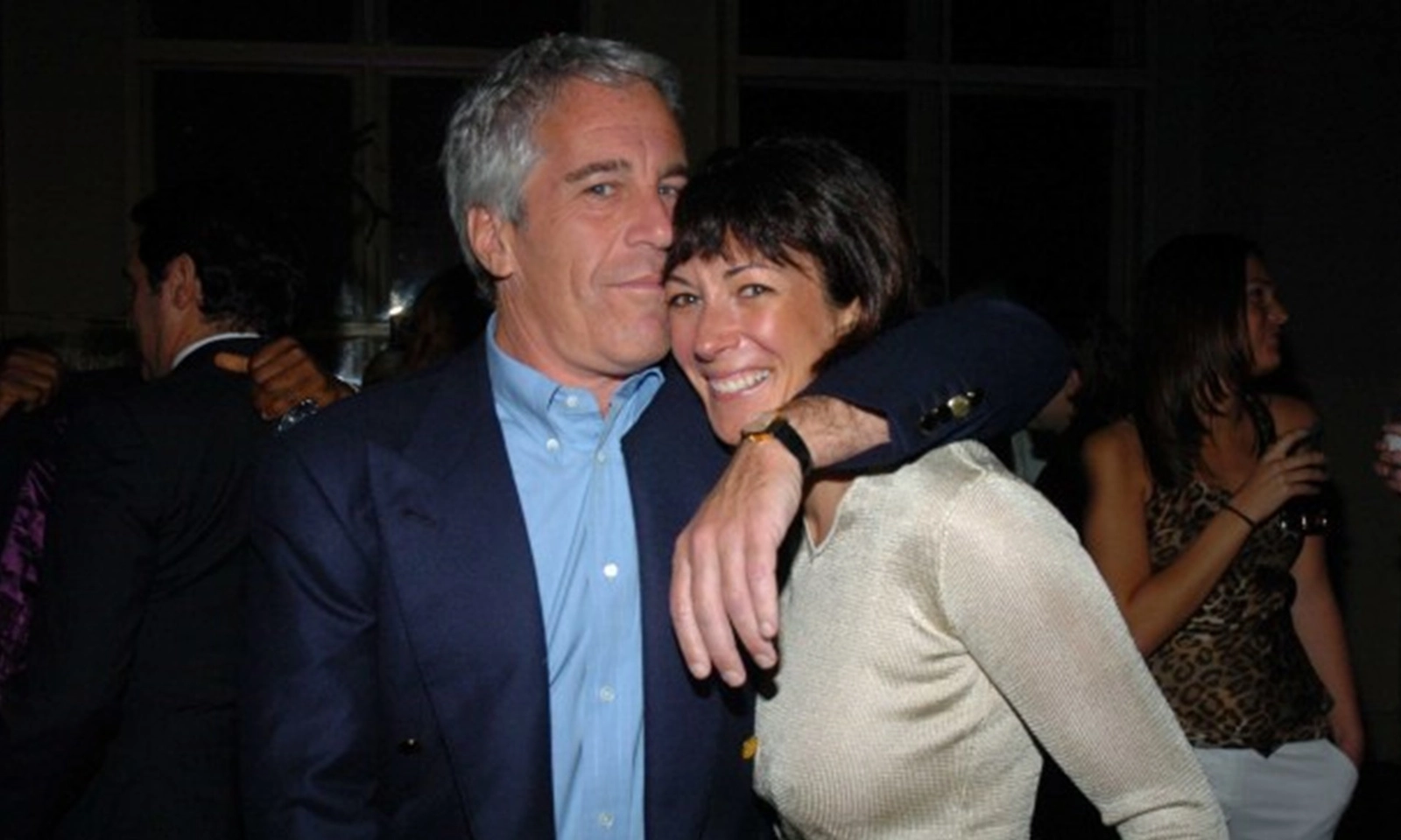 Anh sa thải đại sứ Peter Mandelson vì liên quan đến ông trùm khét tiếng Jeffrey Epstein