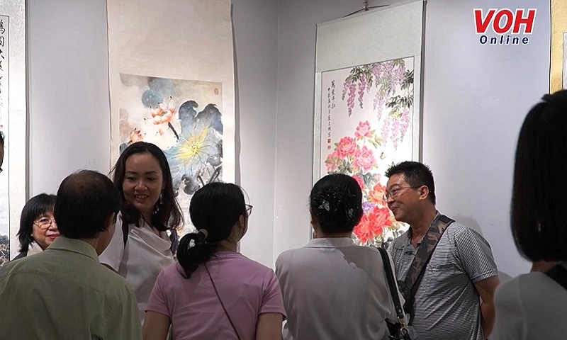 Gặp gỡ các họa sĩ trẻ tham gia triển lãm về tranh thủy mặc