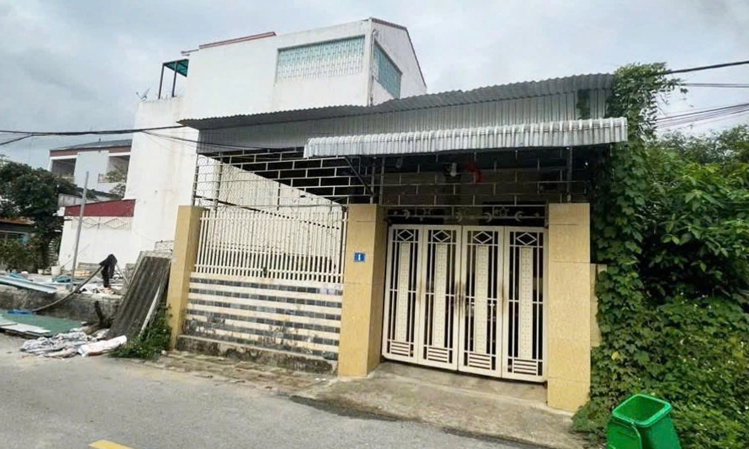 Kịp thời cứu người đàn ông định tự tử bằng gas, ngăn chặn nguy cơ cháy nổ