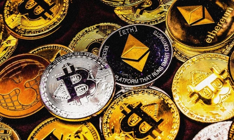 Bitcoin lao dốc, tiền số chao đảo