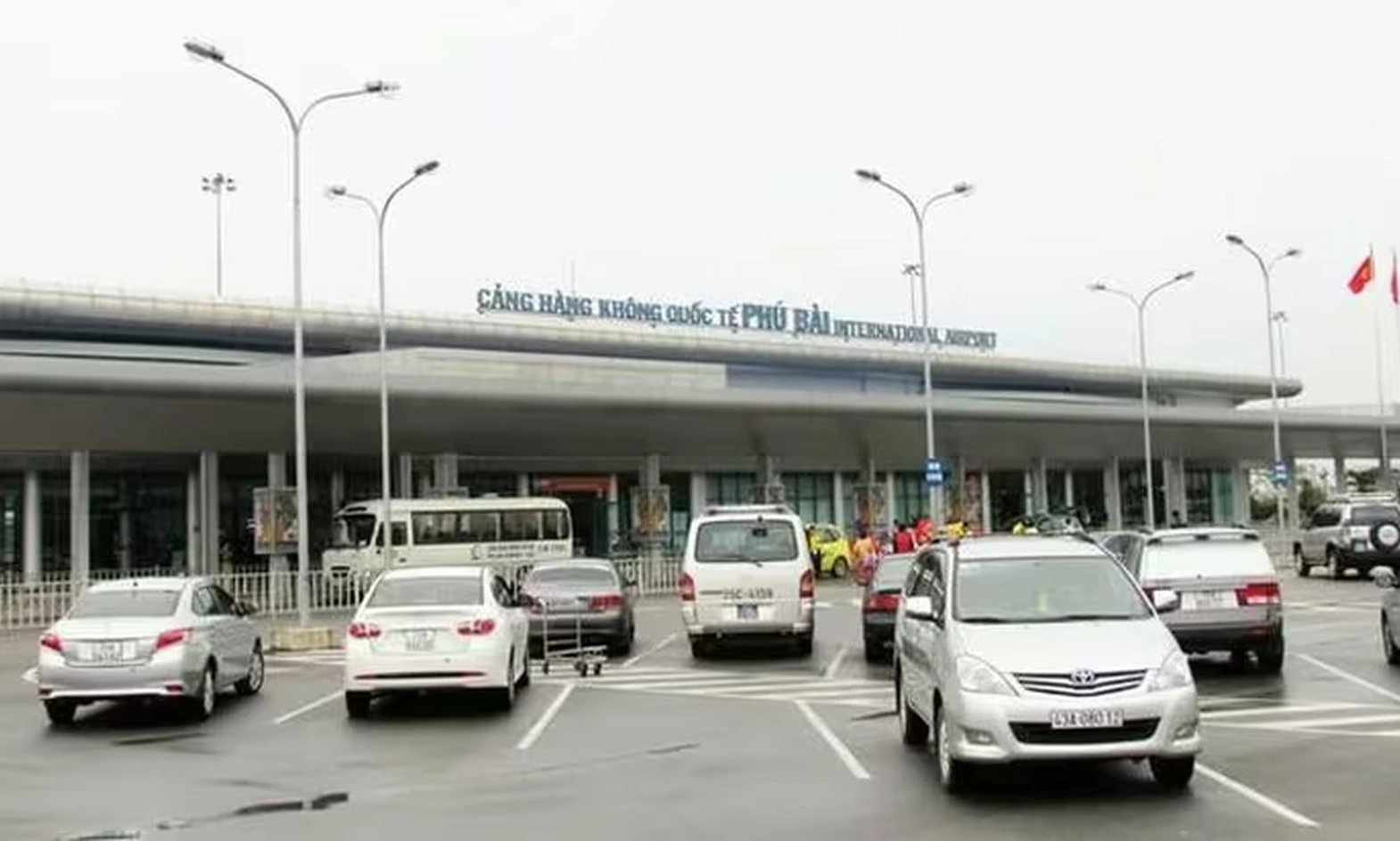 4 sân bay thông báo đóng cửa trước bão số 10